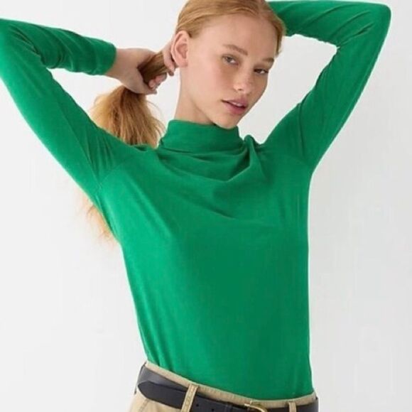 J.CREW Lightweight Turtleneck, Green, Size M - Picture 1 of 3